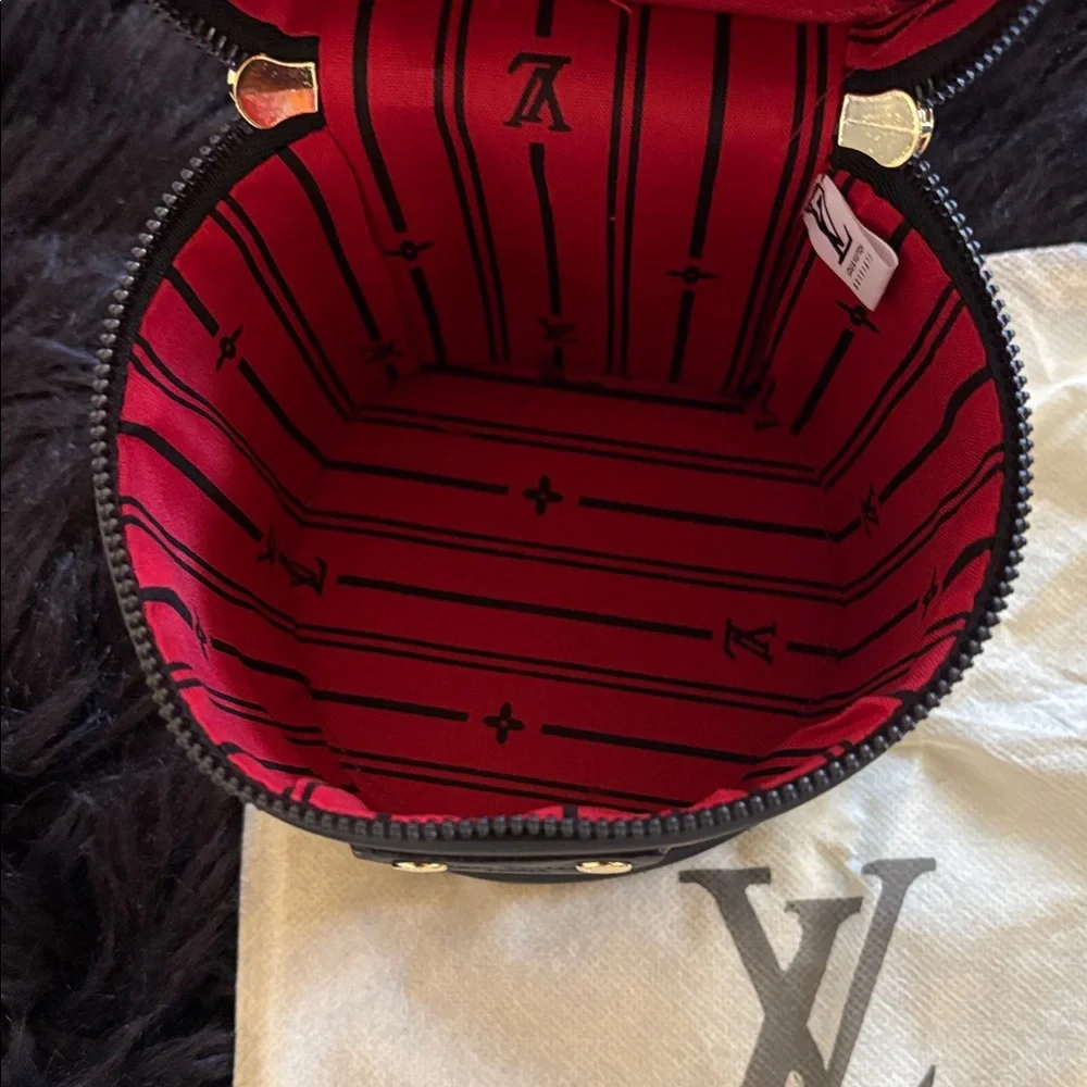 Louis Vuitton Brown Monogram Mini Vanity Case with Black Trim and Gold Hardware - Picture 8 of 8